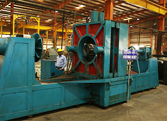 HYDROFORMING MACHINE